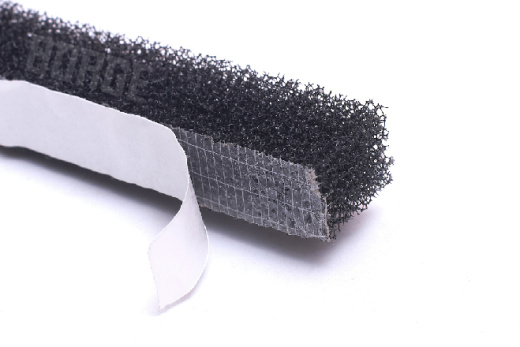 Уплотнитель универсальный BORGE, самоклеющийся 30*40*1000, ППУ, крупнопористый